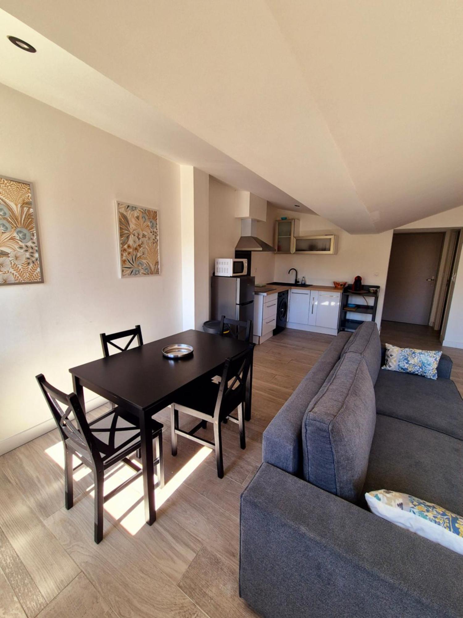 Résidence Rdv avec la Lune - 1 Suite Familial - Appt - et 1 Suite avec jacuzzi Narbonne Exterior foto